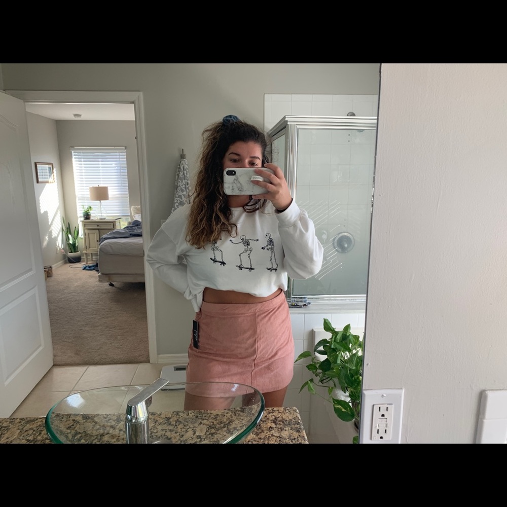 Lulus pink skirt size large!